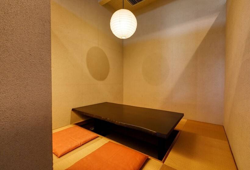 ריוקאן Yufuin Onsen Toshoan