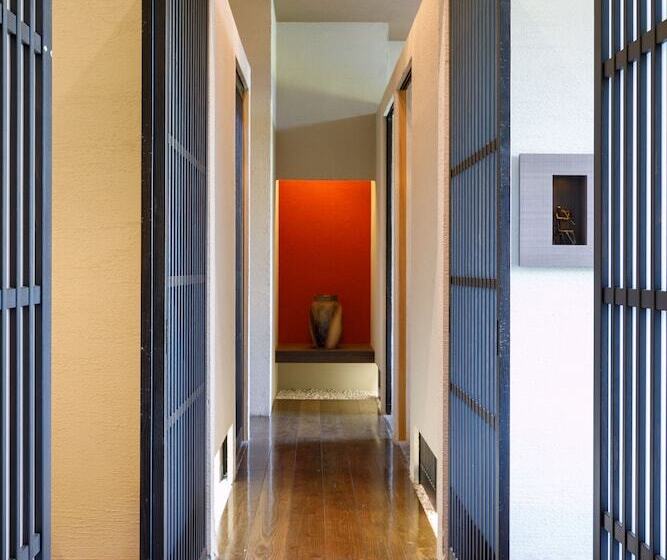 ריוקאן Yufuin Onsen Toshoan