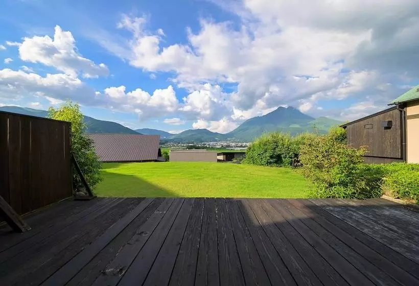 Ryokan Yufuin Onsen Toshoan
