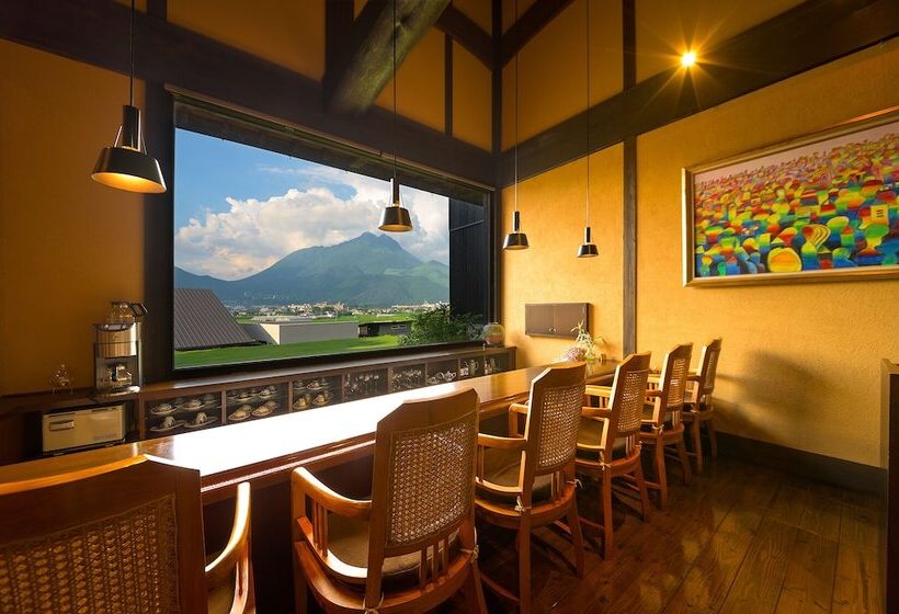 ריוקאן Yufuin Onsen Toshoan