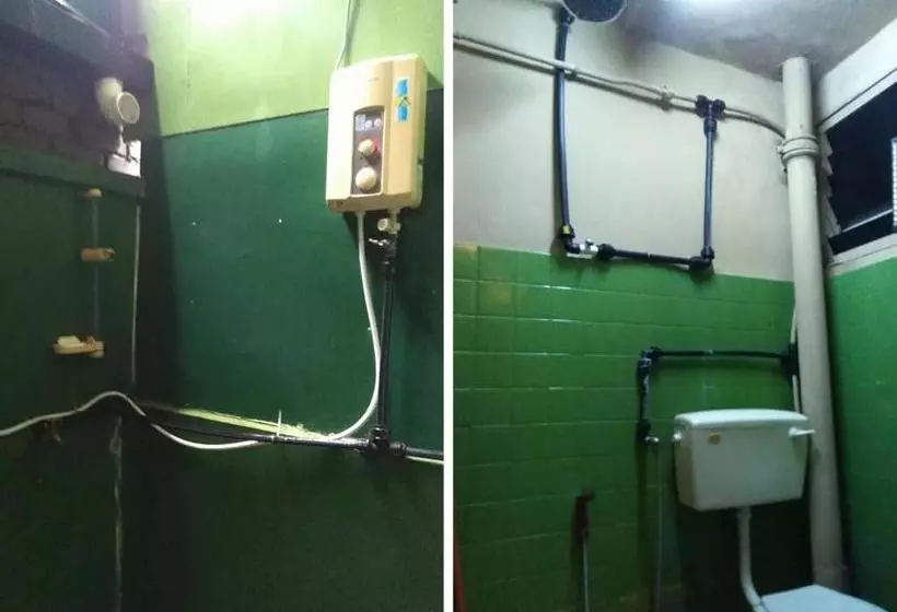 هاستل Spot On 89953 Marco Polos Kenyalang