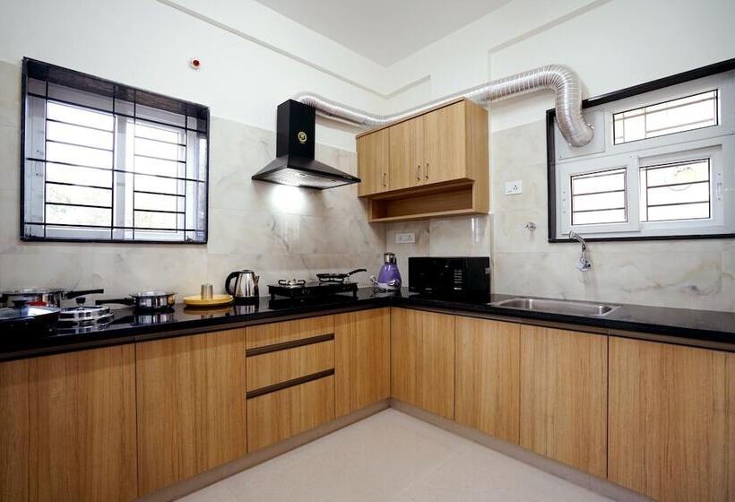 Catalyst Suites Jp Nagar