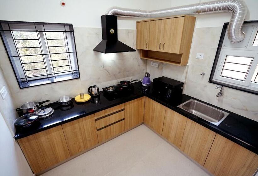 Catalyst Suites Jp Nagar