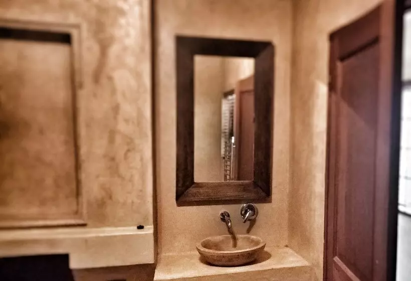 Cherry Grove Suite 1