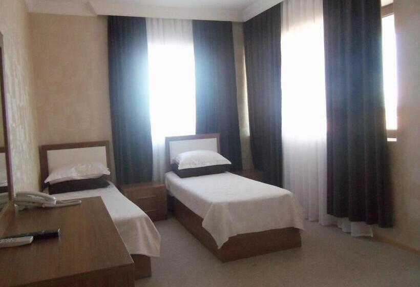 Отель Palm Beach