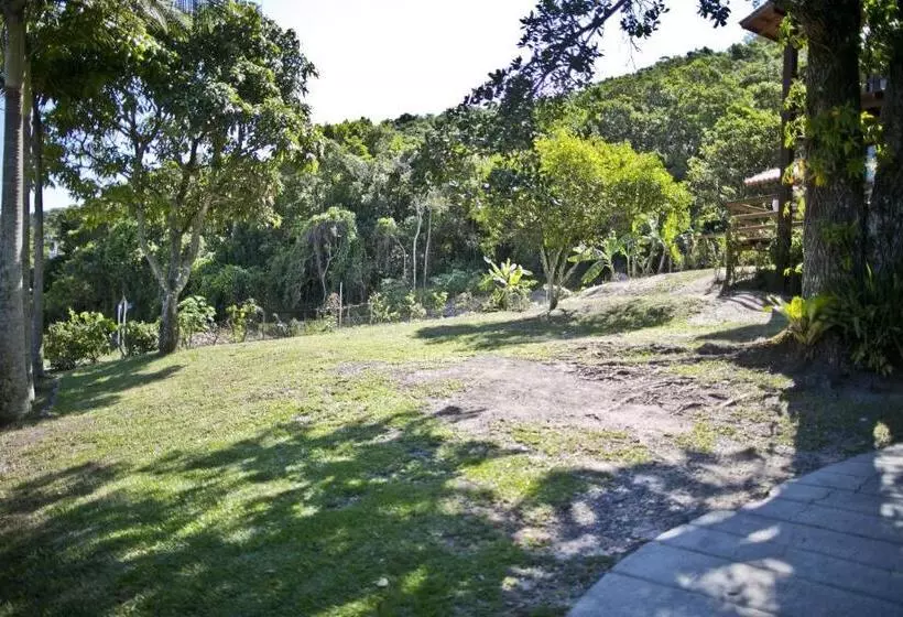 ホテル Pousada Praia De Bombinhas