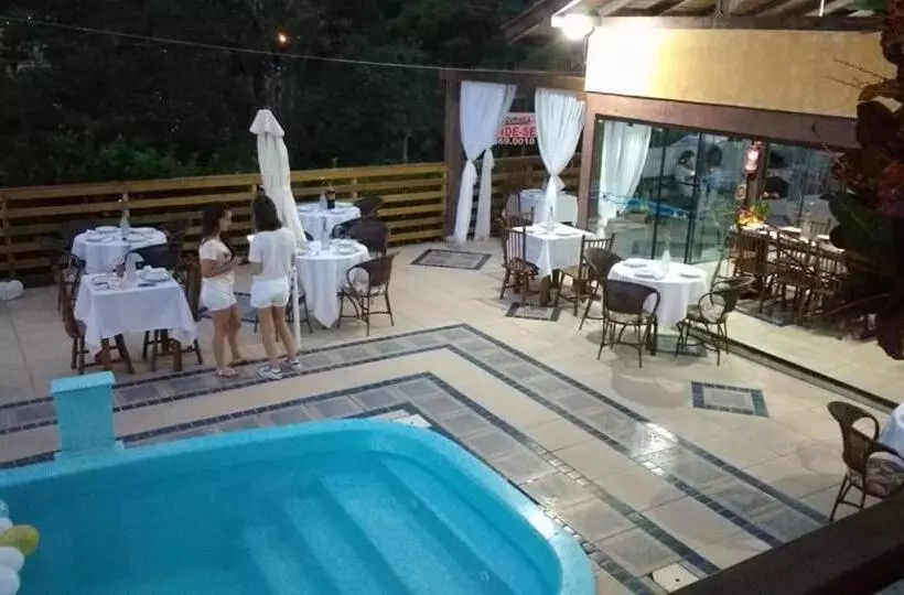 ホテル Pousada Praia De Bombinhas
