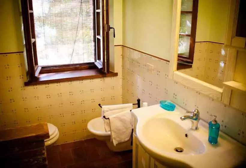 هتل روستایی Agriturismo Fonteleccino