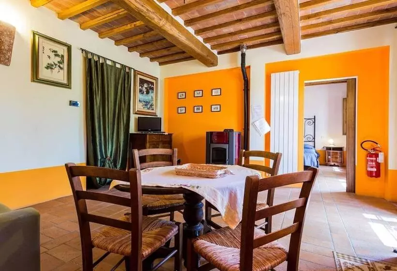 هتل روستایی Agriturismo Fonteleccino