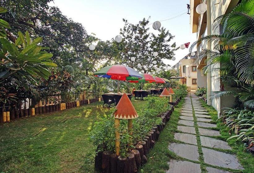 ホテル Sterling Panchgani