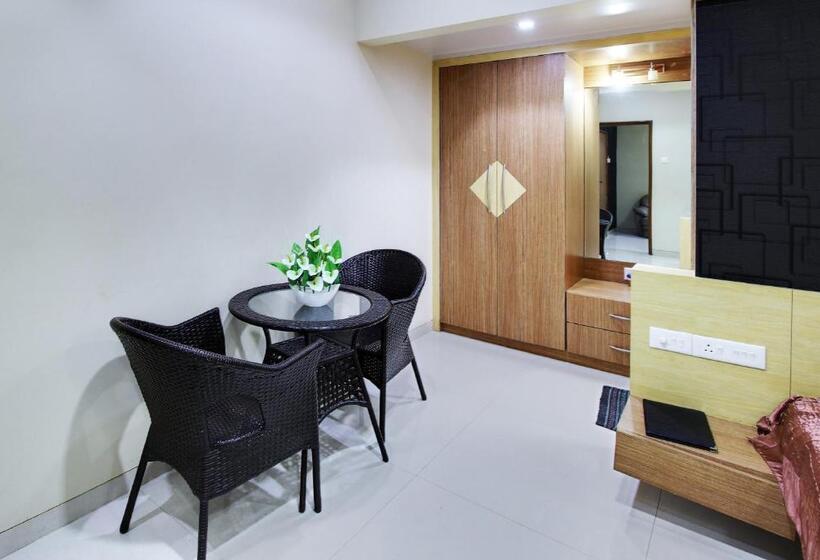 ホテル Sterling Panchgani