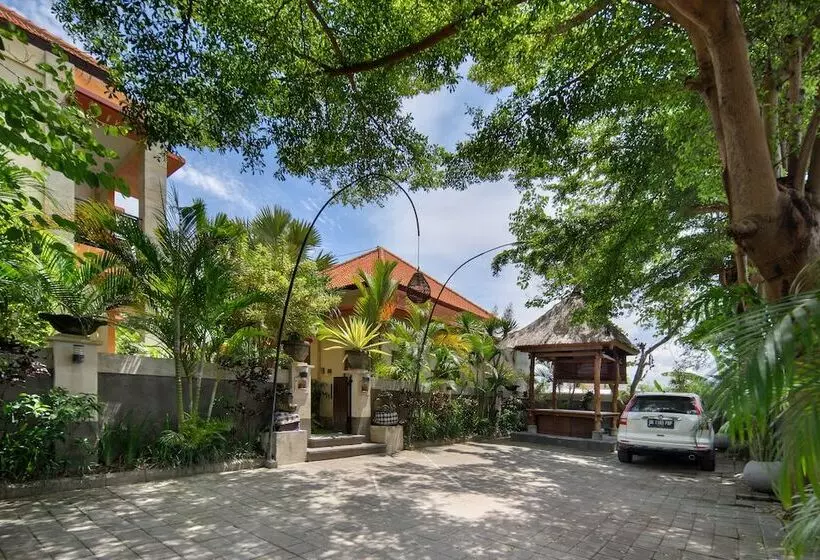 پانسیون Canggu Bona Kubu By Kamara