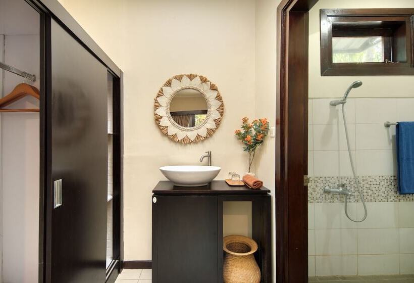 פנסיון Canggu Bona Kubu By Kamara