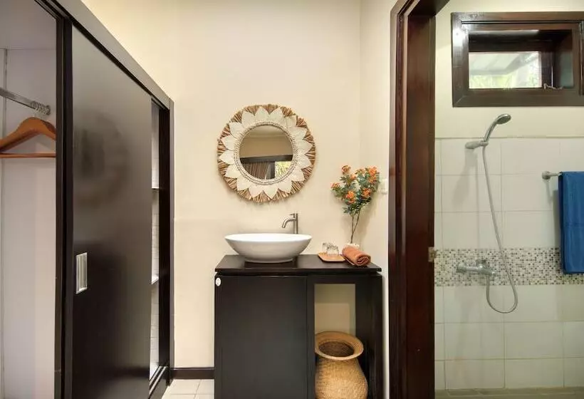 پانسیون Canggu Bona Kubu By Kamara