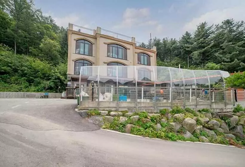 Majatalo Yongin Sun & Moon Peension