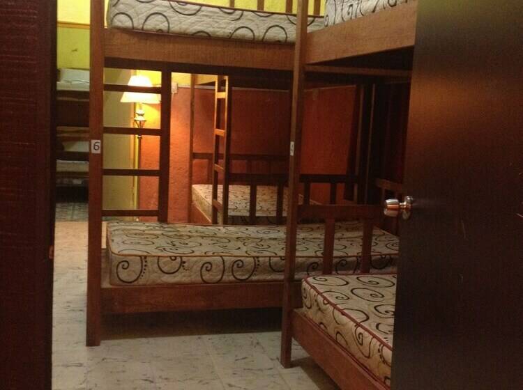 Hostal Casa Allende   Hostel