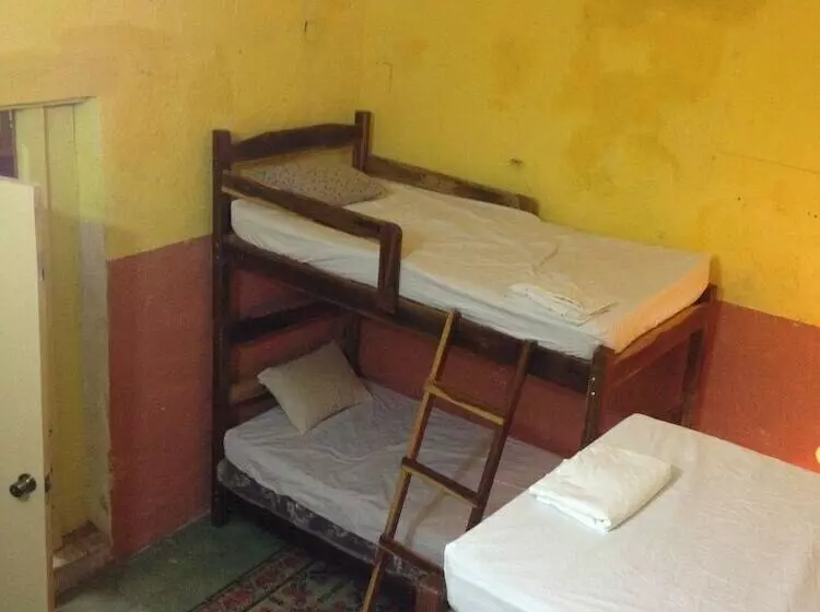 Hostal Casa Allende   Hostel