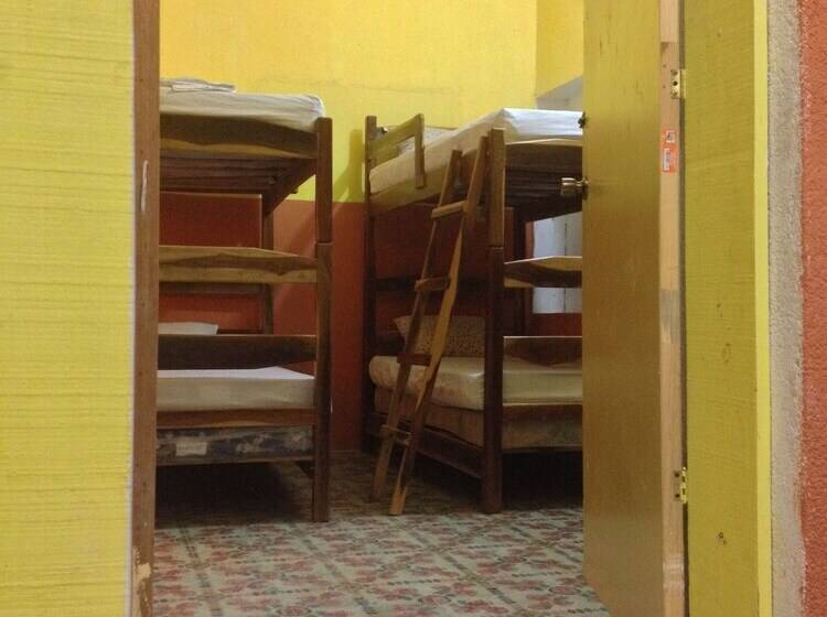 Hostal Casa Allende   Hostel