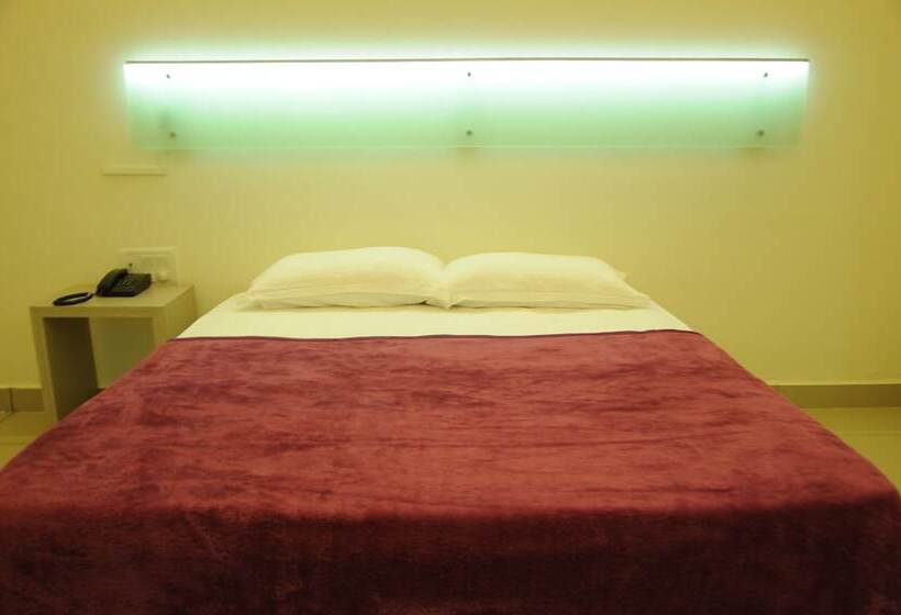 Hotel Cinnamon Residency