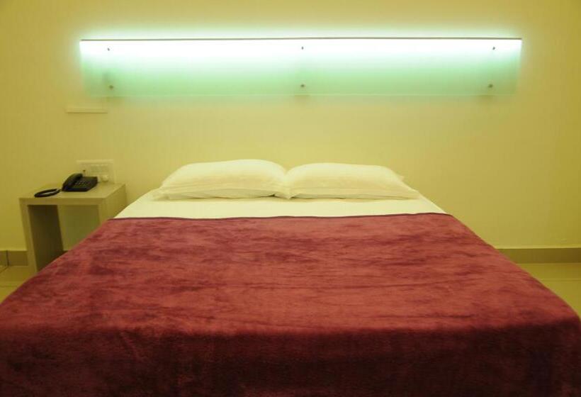 Hotel Cinnamon Residency