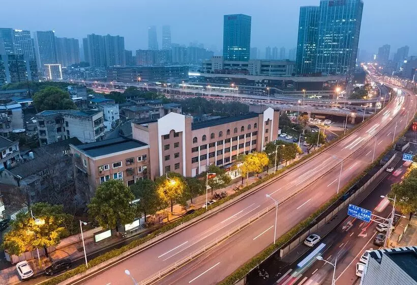 Kaiserdom Chain Hotel Changsha West Bus Station