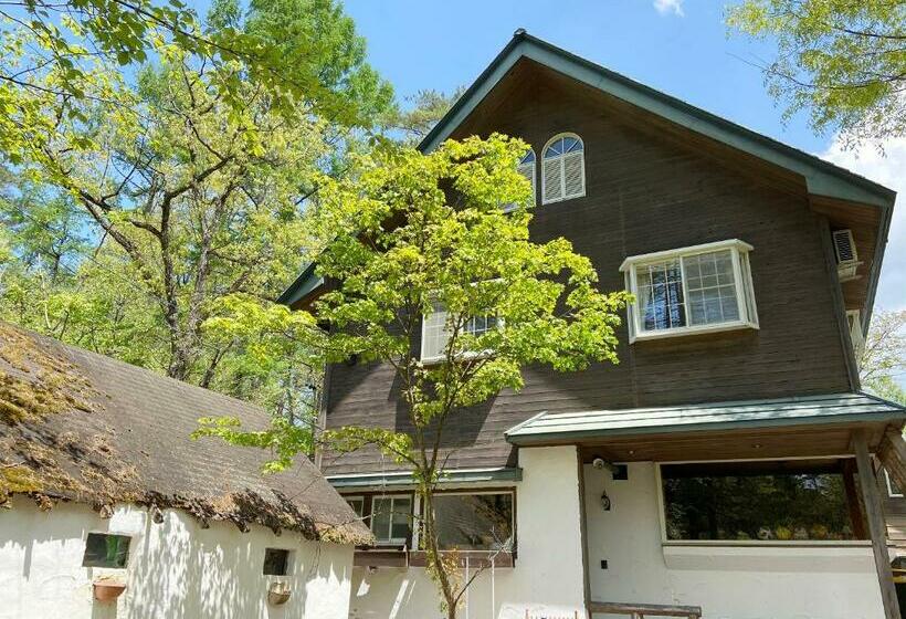 Szálloda Pension Razteca