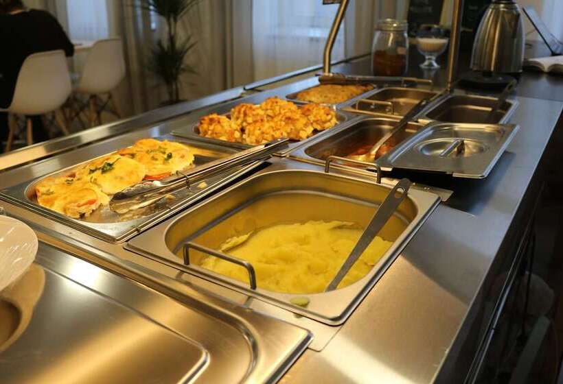 Отель Petropolis