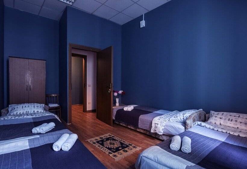 Отель Petropolis