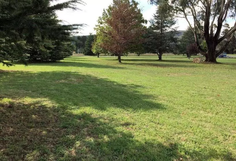 Motelli Bushman S Motor Inn