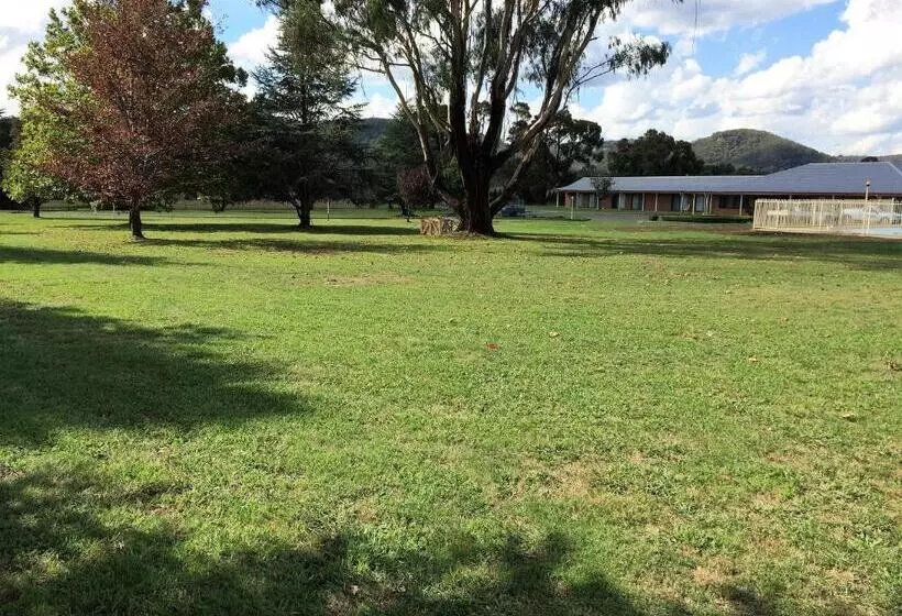 Motelli Bushman S Motor Inn