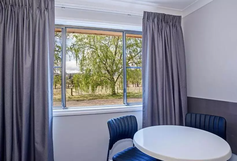 Motelli Bushman S Motor Inn