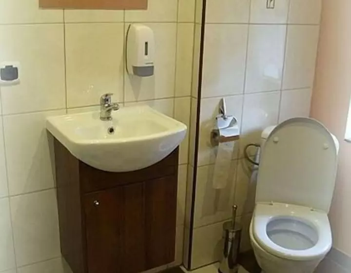 Majatalo Dom Gościnny Gerus