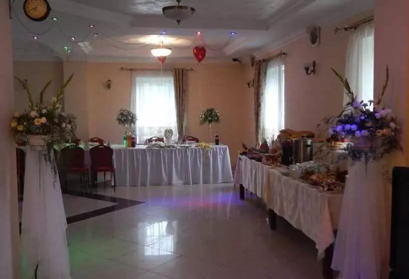 Majatalo Dom Gościnny Gerus