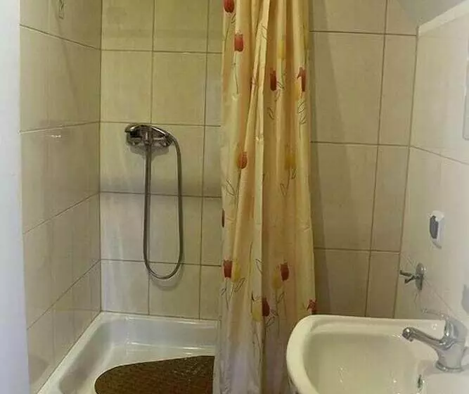 Majatalo Dom Gościnny Gerus