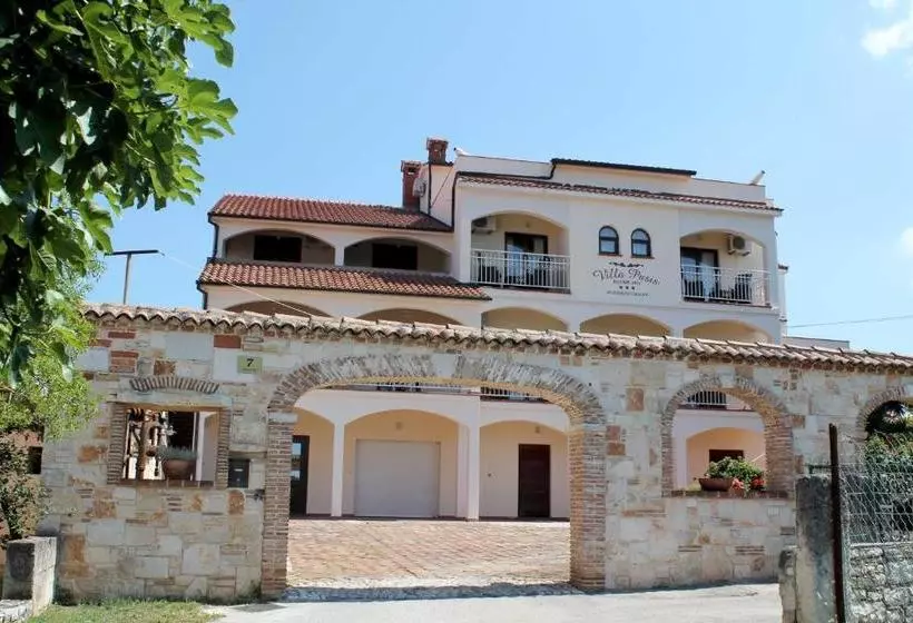 پانسیون Villa Pasis