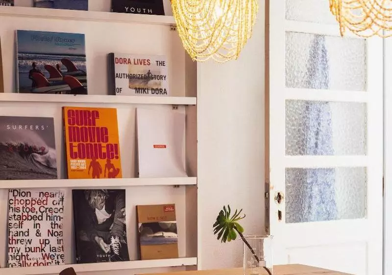 Majatalo WOT Ericeira Lodge