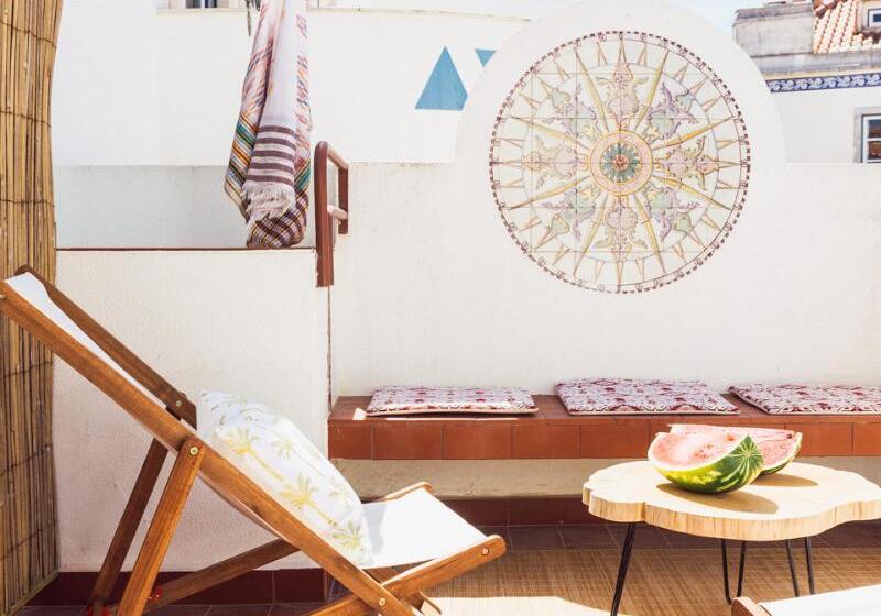 پانسیون WOT Ericeira Lodge