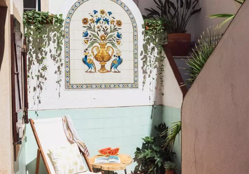 Majatalo WOT Ericeira Lodge