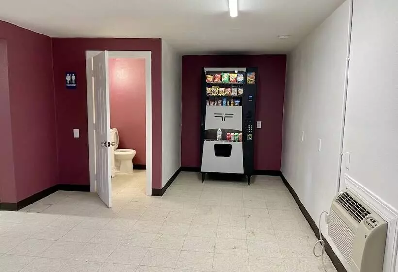 Annie Oakley Motel Oakley