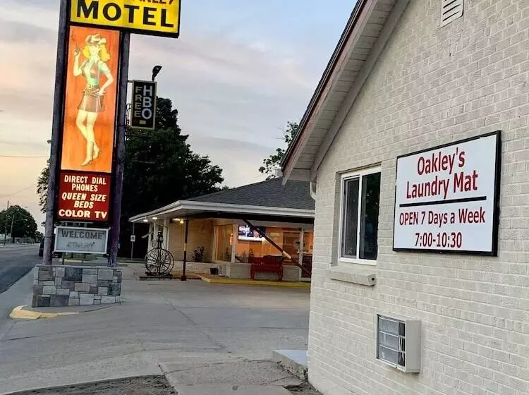 Annie Oakley Motel Oakley