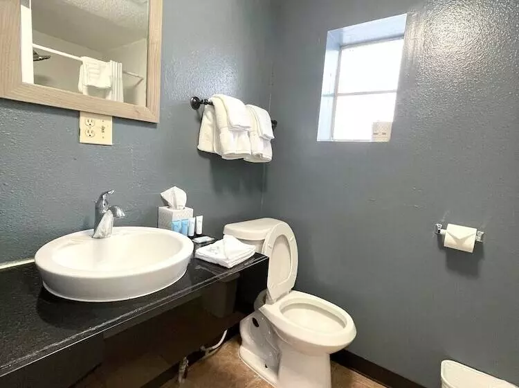 Annie Oakley Motel Oakley