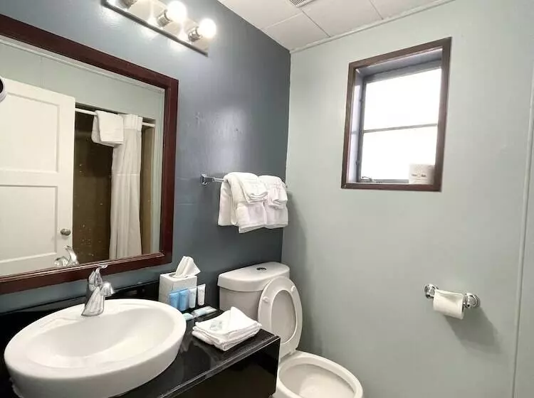 Annie Oakley Motel Oakley