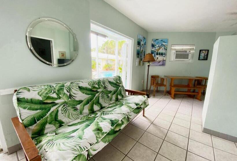 فندق Alexander Palms Court No Hidden Resort Fees!