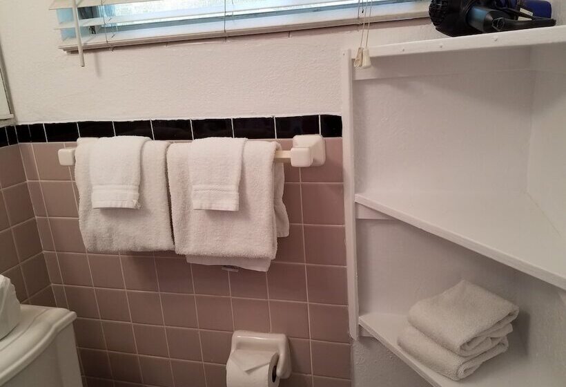 فندق Alexander Palms Court No Hidden Resort Fees!