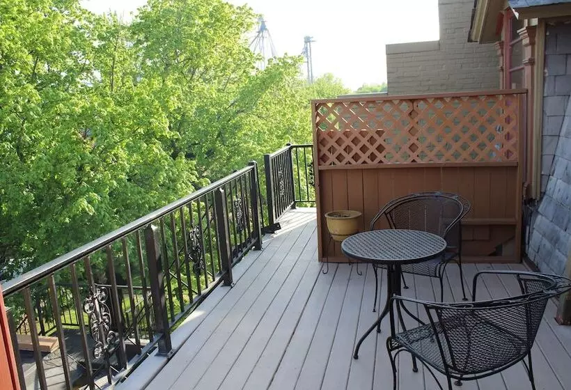 호텔 Altland House Inn & Suites