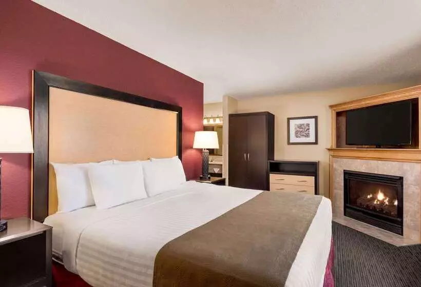 Отель Americinn By Wyndham Detroit Lakes