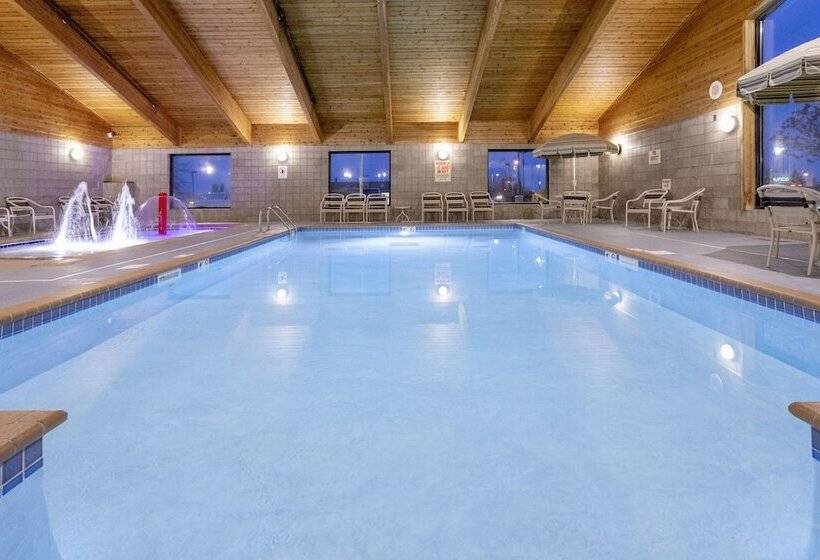 酒店 Americinn By Wyndham Fergus Falls  Conference Center