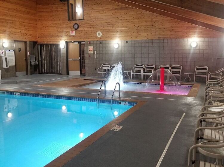 酒店 Americinn By Wyndham Fergus Falls  Conference Center