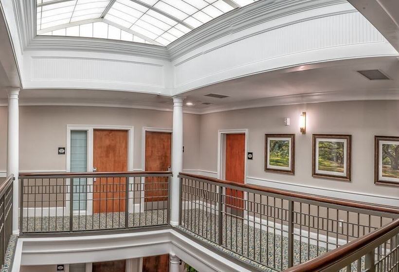 Hotel Andrew Pinckney Inn