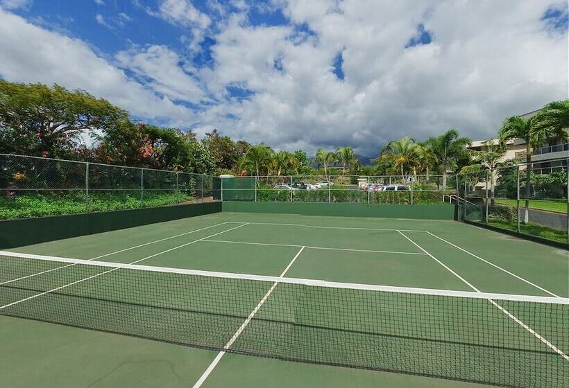 Otel Aston At The Maui Banyan